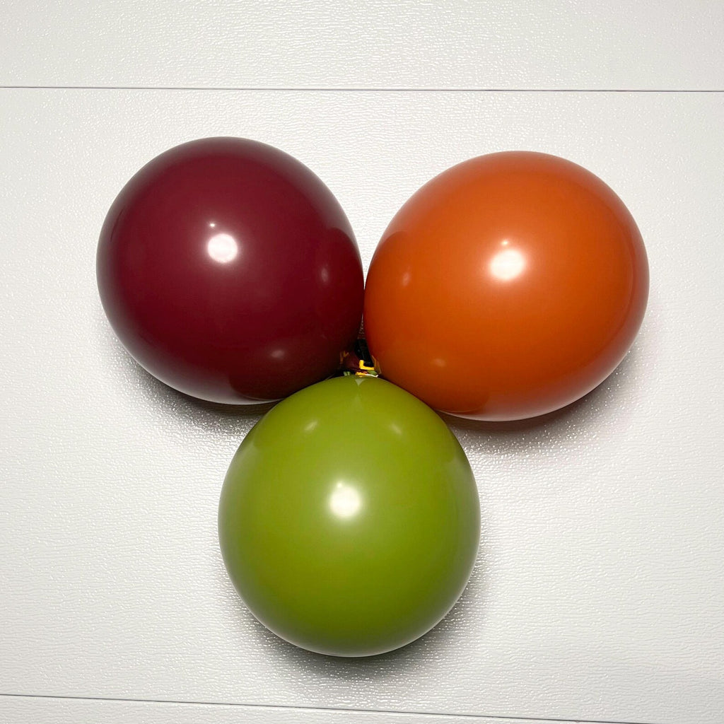 Posion Apple Balloon Garland